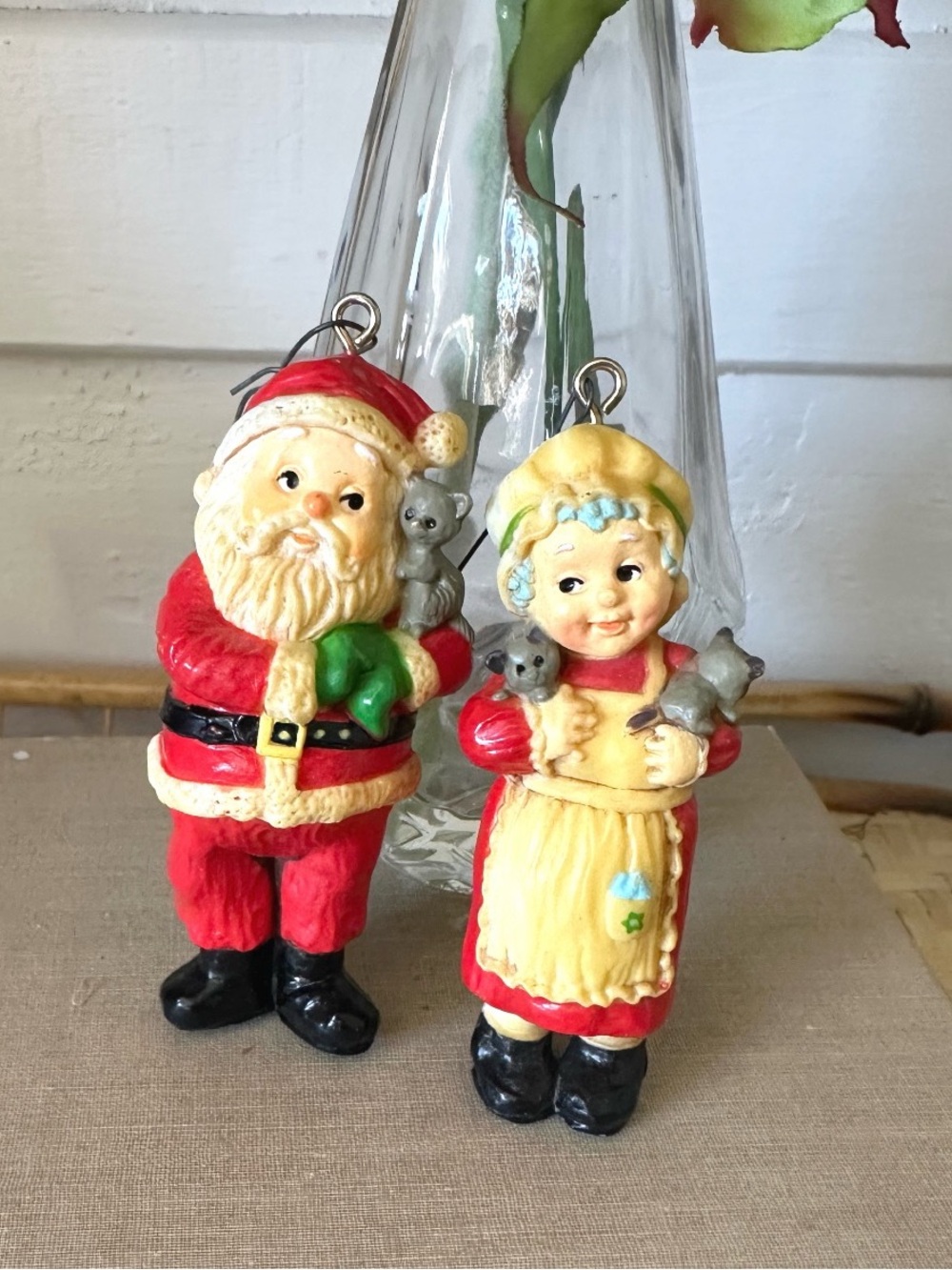 VTG Hallmark 1981 Mr & Mrs Claus Christmas Ornaments, Santa Cat Kittens